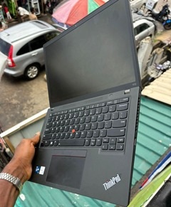  Lenovo Thinkpad x13 G2i Laptop 