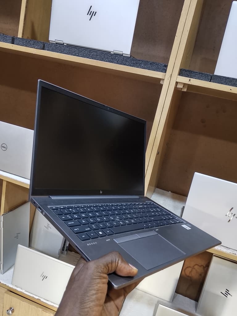 HPZ book Laptop